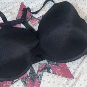 Victoria’s Secret PINK black 36DD bra